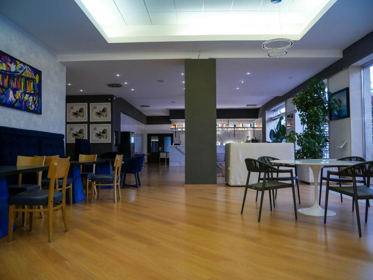 Hotel Saint Joseph à Salernes Extérieur photo