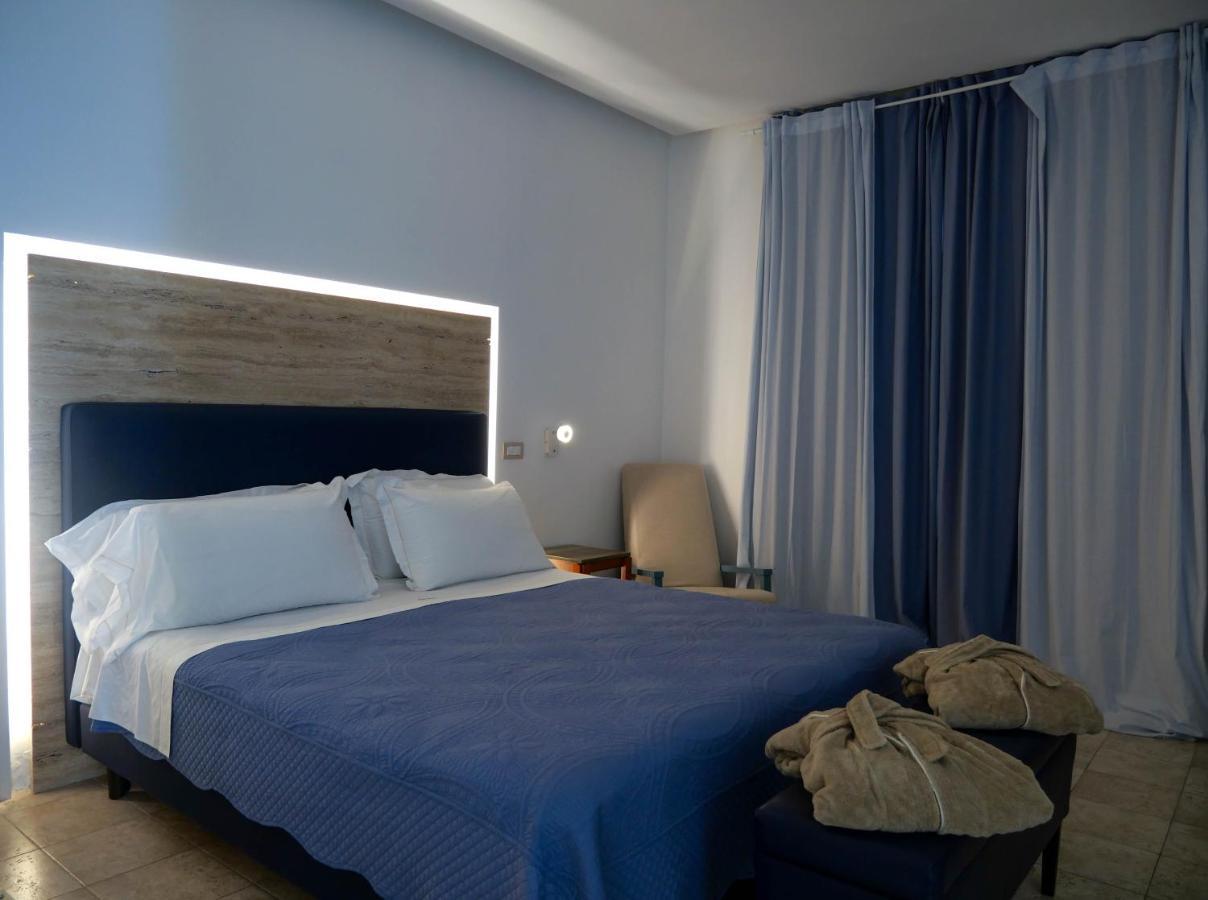 Hotel Saint Joseph à Salernes Extérieur photo