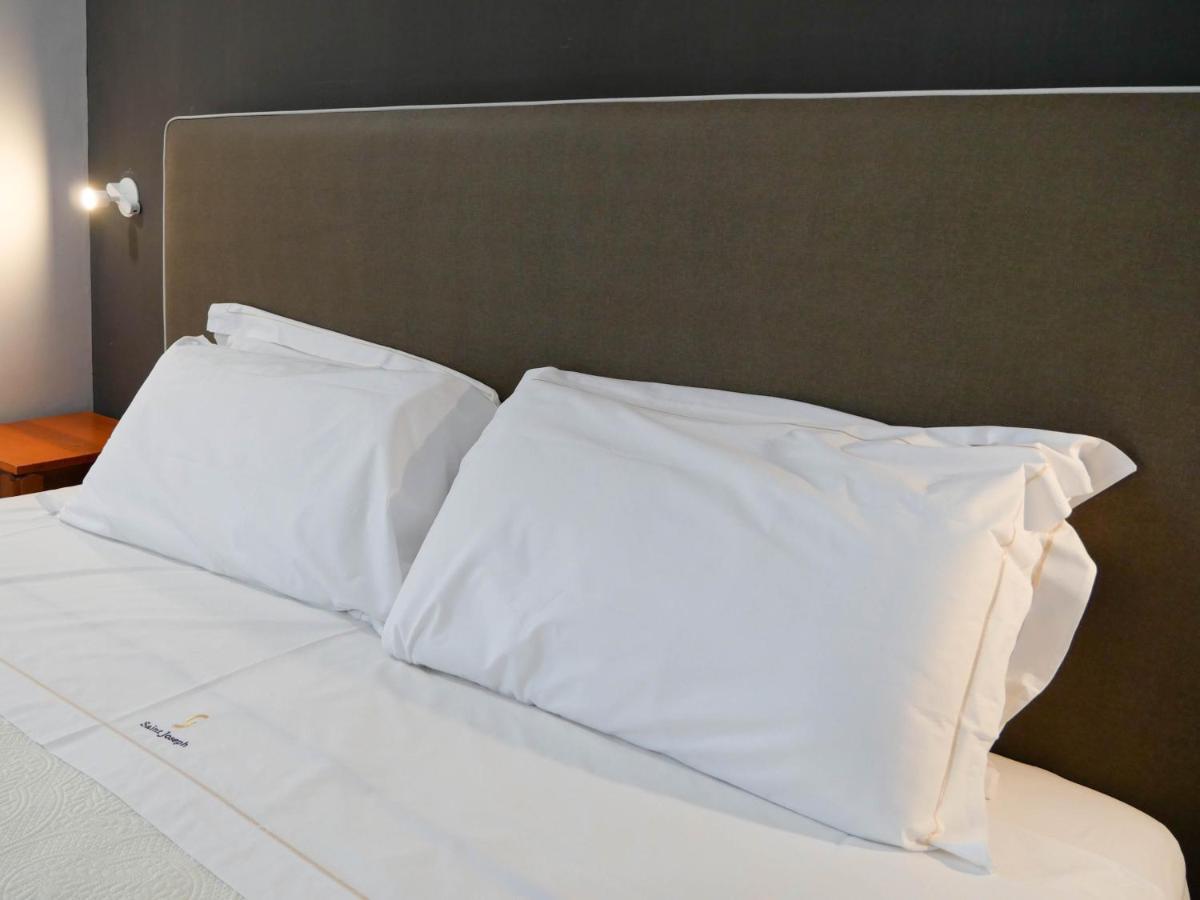 Hotel Saint Joseph à Salernes Extérieur photo